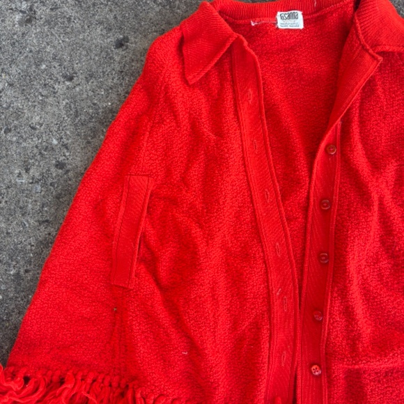 Vintage Poncho Sweater/Cape - Picture 3 of 6